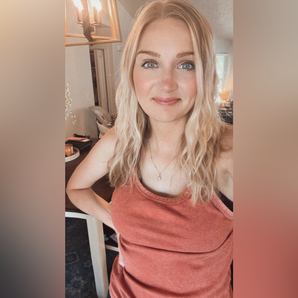 Meet your Posher, Ciara